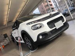 ショールーム展示車　Ｃ３×Ｃ３