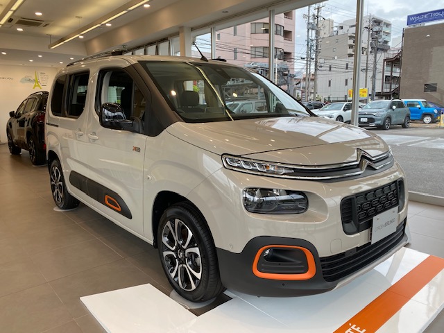 展示車のご紹介_BERLINGO XTRサーブルカラー