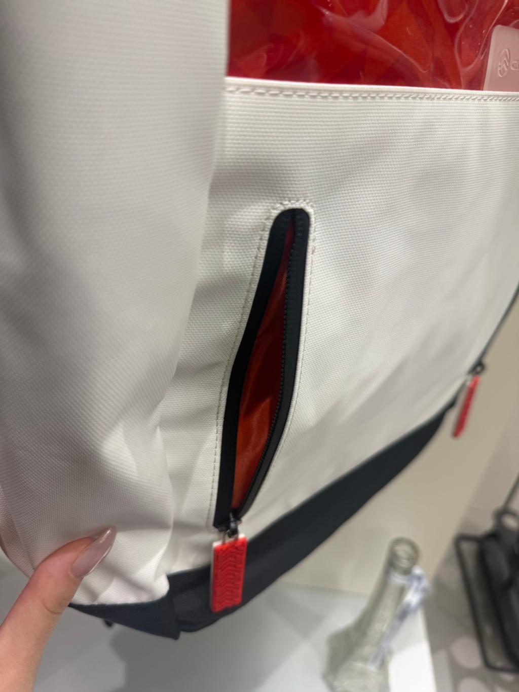 グッズのご案内